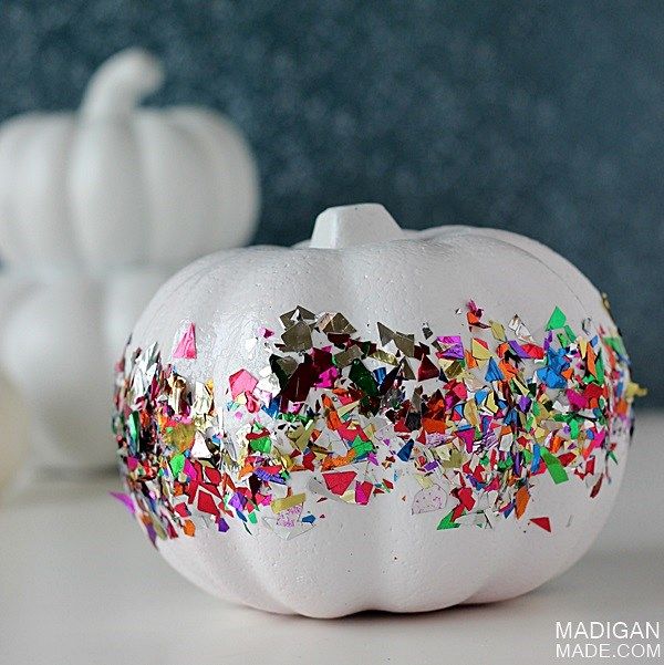 Super easy confetti pumpkin craft