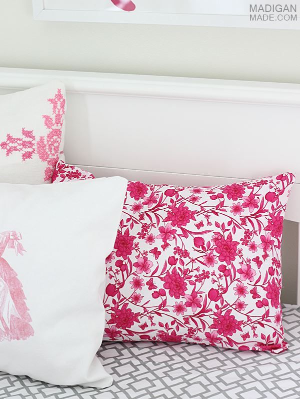 How to sew a pillow from fat quarters