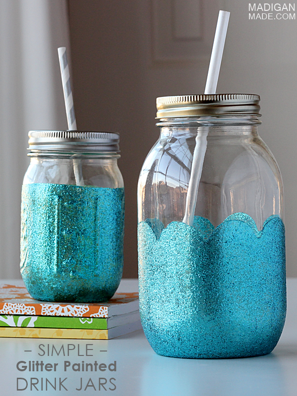Simple DIY glitter mason jar drink containers. 