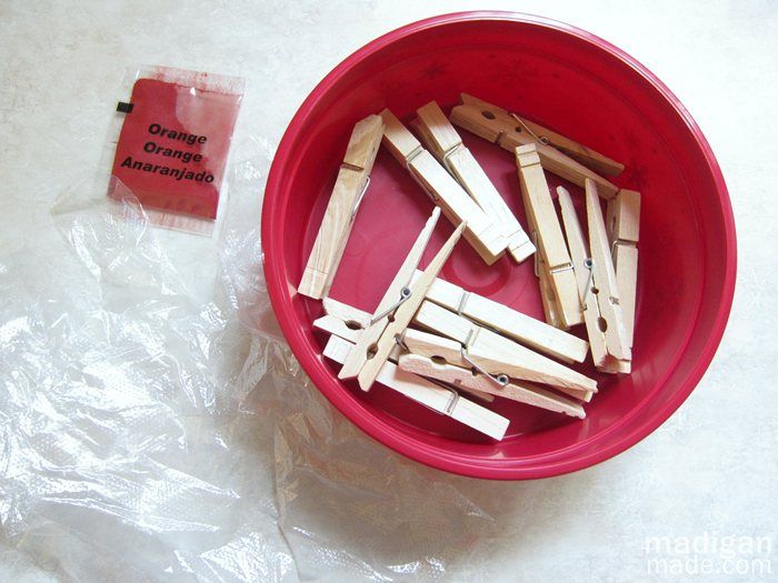 dye wood with tie dye craft kit