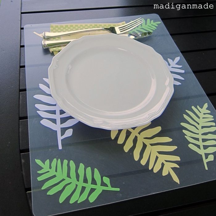 Leaf Place Mats from Plastic Chopping Mats