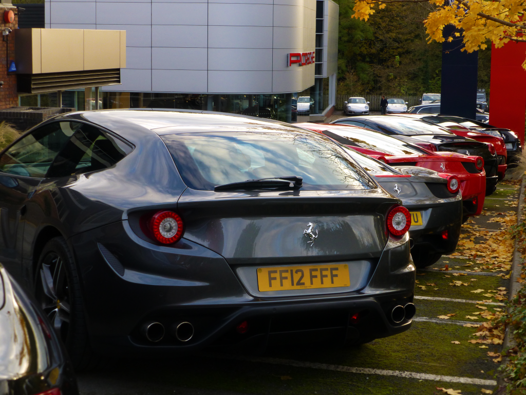 [http://i981.photobucket.com/albums/ae295/Dogismo/Dogismo%203/166-1_zps39eba4e7.png]