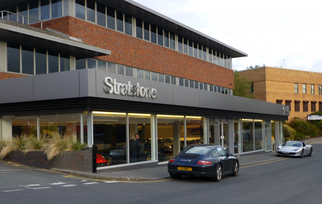 [http://i981.photobucket.com/albums/ae295/Dogismo/Dogismo%203/181_zps2ddfb5e4.png]