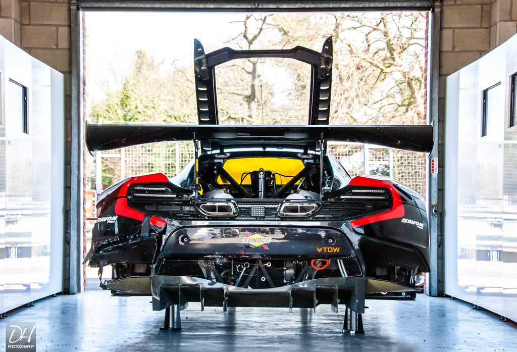 [http://i981.photobucket.com/albums/ae295/Dogismo/Dogismo014/0183_zpscixoowkm.jpg~original]