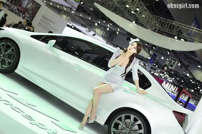 Seoul Motor Show 2011 - Han Ga Eun bagian 2
