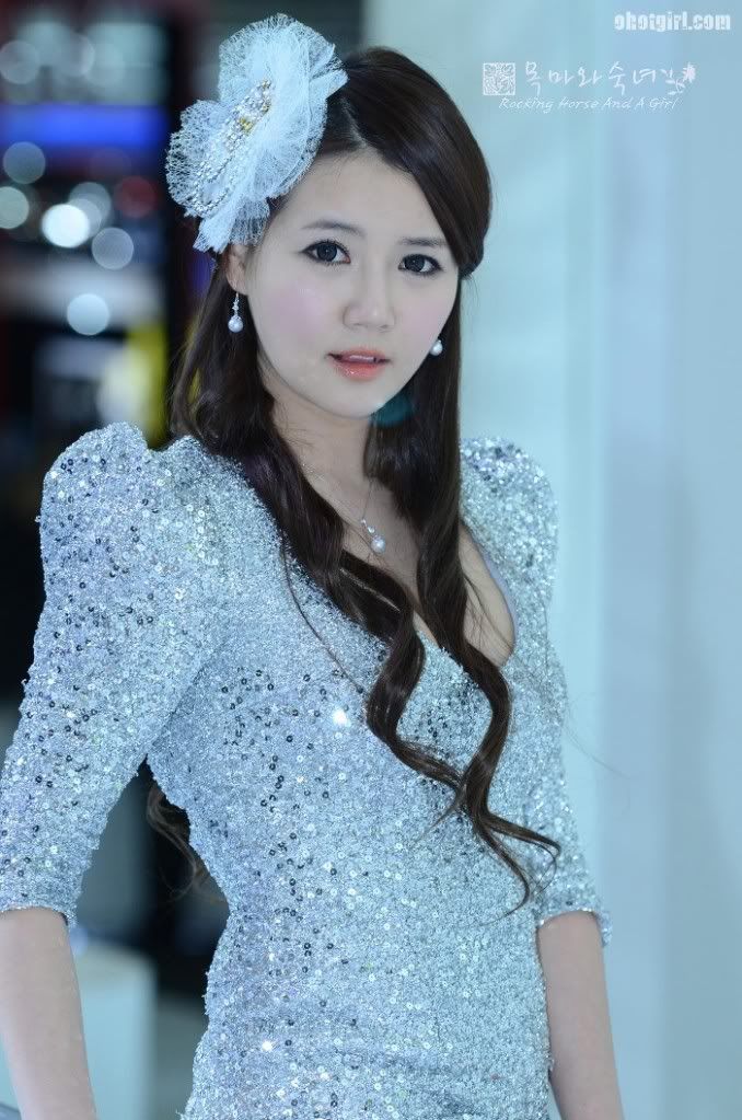 Seoul Motor Show 2011 - Han Ga Eun bagian 2