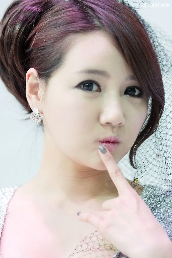 Seoul Motor Show 2011 - Han Ga Eun bagian 3