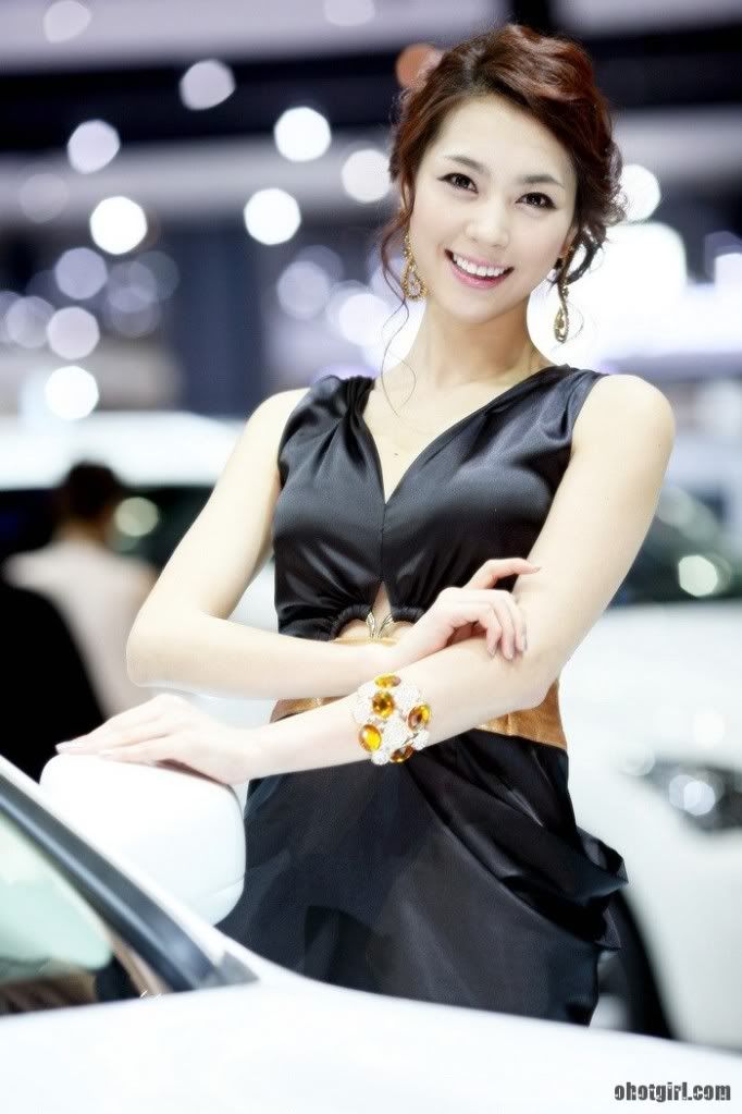 Seoul Motor Show 2011 - Ji Yeon Soo