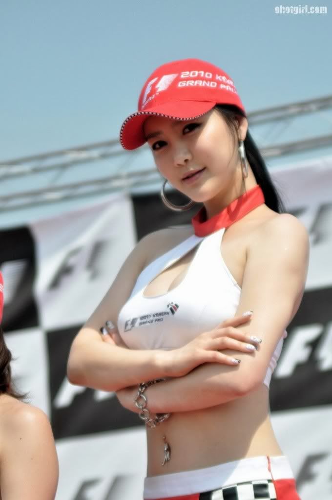 Min Soo Ah at SkyExpo 2011 Promoting F1