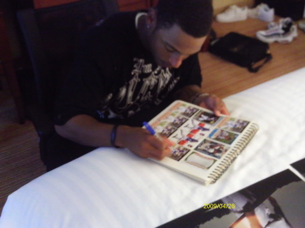 [Sportsgraphing.com] Desmond Jennings signing pics