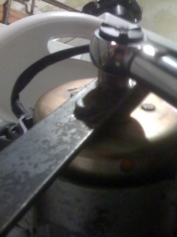 D.I.Y Flywheel Holder Tool Everything2Stroke Forum