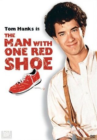 The Man With One Red Shoe [Latino]
