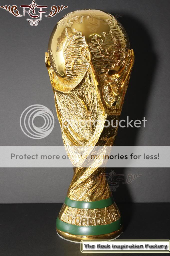 I bought a nice World cup Trophy replica | BigSoccer Forum